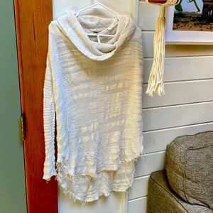 White Free People beach, sweater/tunic!